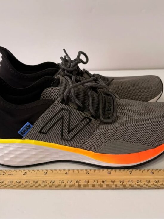 ? New Balance Fresh Foam Roav Sneakers – Men’s Size 7 – Gray Neon Running Shoes main image 7